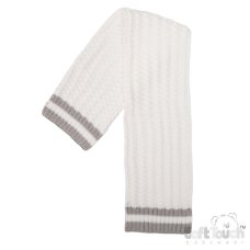 SC648-B: White Ribbed Scarf